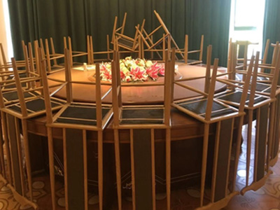 工業(yè)園區(qū)酒店餐桌回收